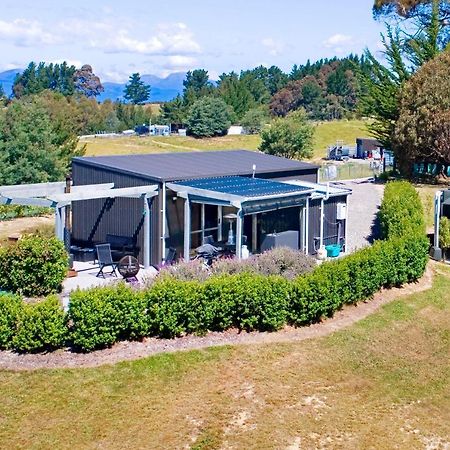 Appartamento The Shed With A View Mahana Esterno foto